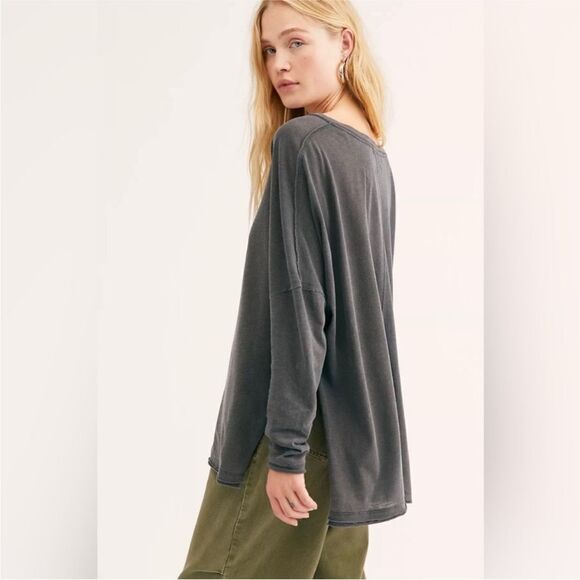 Free People NWT On My Mind Oversized V Neck in Black Size M - Picture 4 of 6